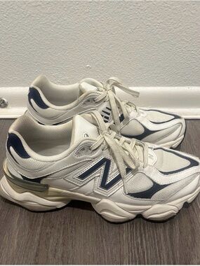 New Balance White and Navy Chunky Lace-Up Sneakers
